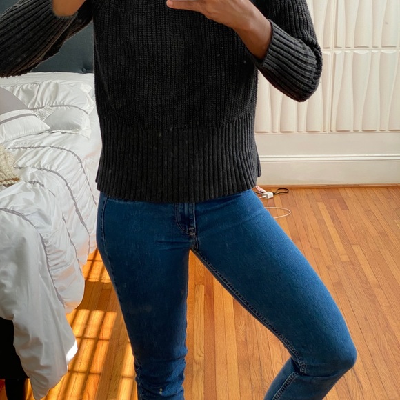 Sweater + H&M jeans - Picture 4 of 5